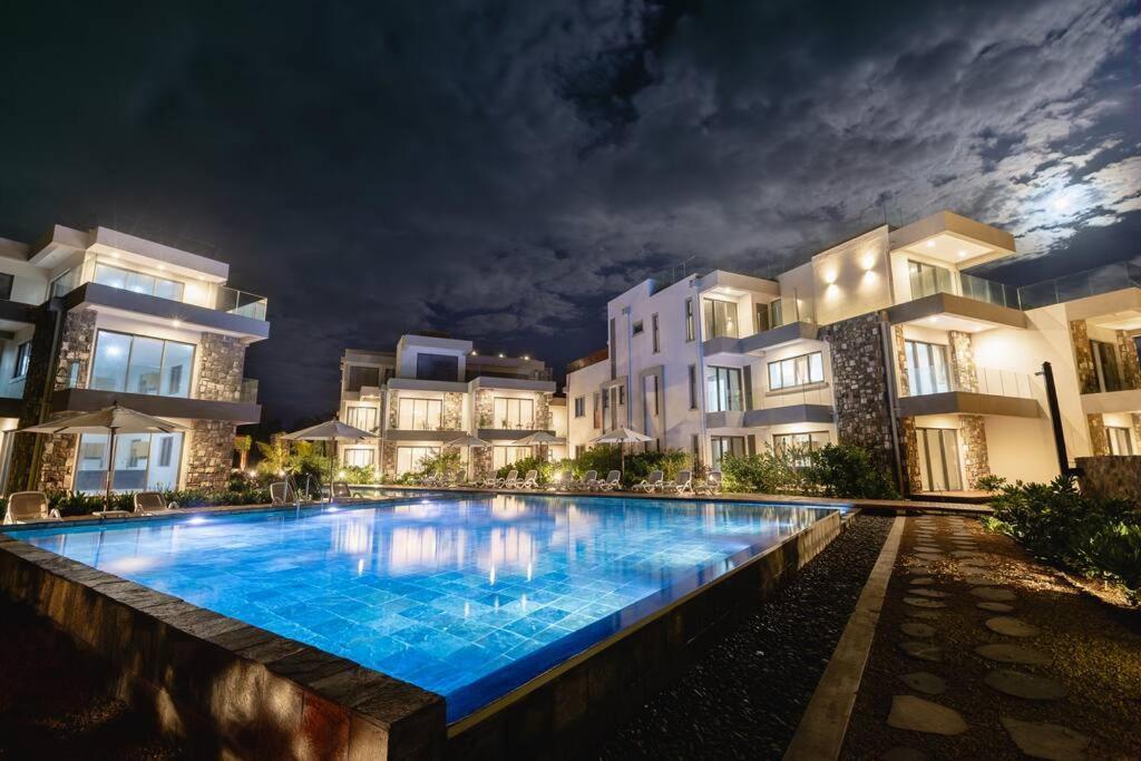 Penthouse Beachfront Ocean Terraces Residence, Poste Lafayette-apt-d3 *